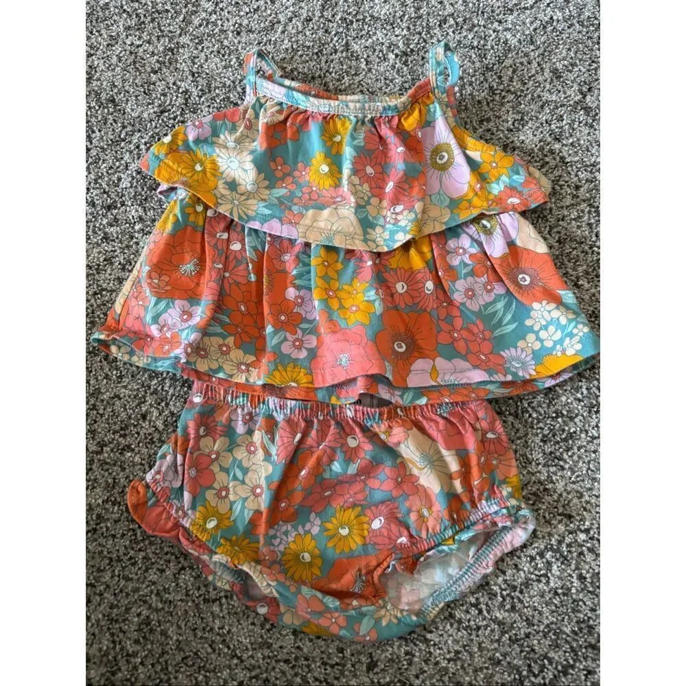 ❤️Carter’s Baby Girl 2Piece Outfit 9M